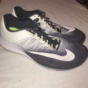 Nike Tennis Shoes